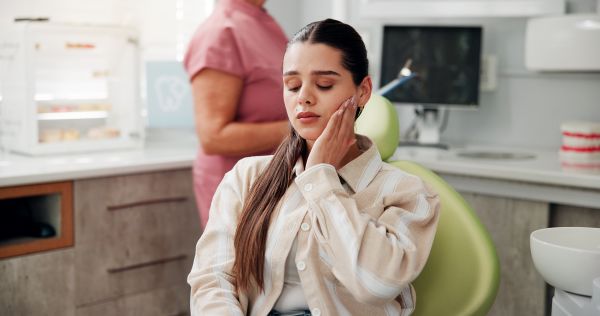 Dry Socket After Tooth Extraction: When To Seek Follow Up Care